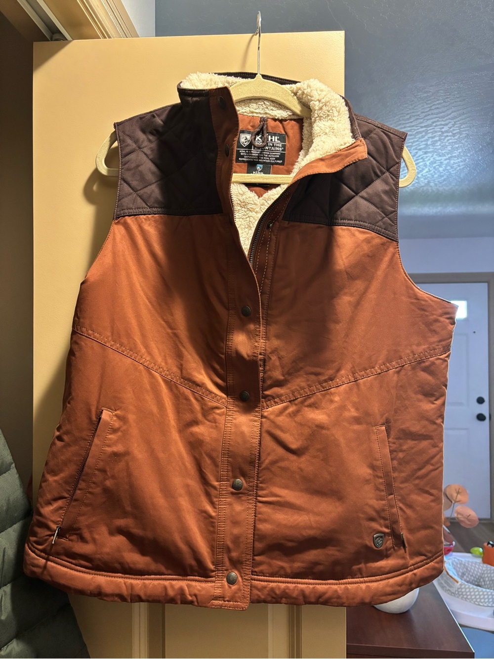 Kuhl Women's Rust Orange and Dark Brown Quilted Sherpa Vest